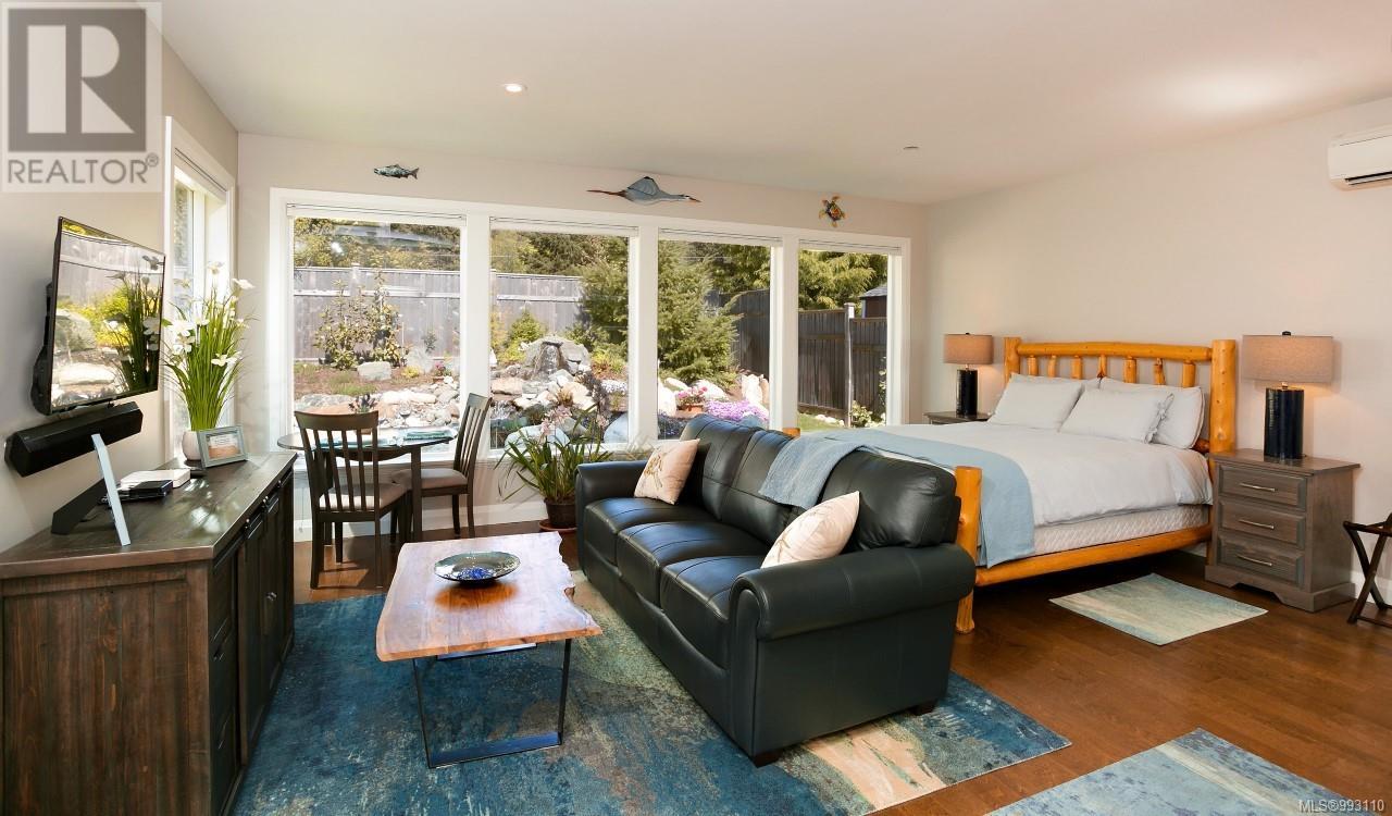 2002 Evans Pl, Courtenay real estate listing 993110