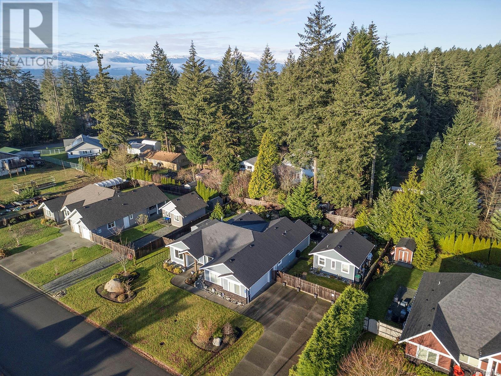 2002 Evans Pl, Courtenay real estate listing 993110