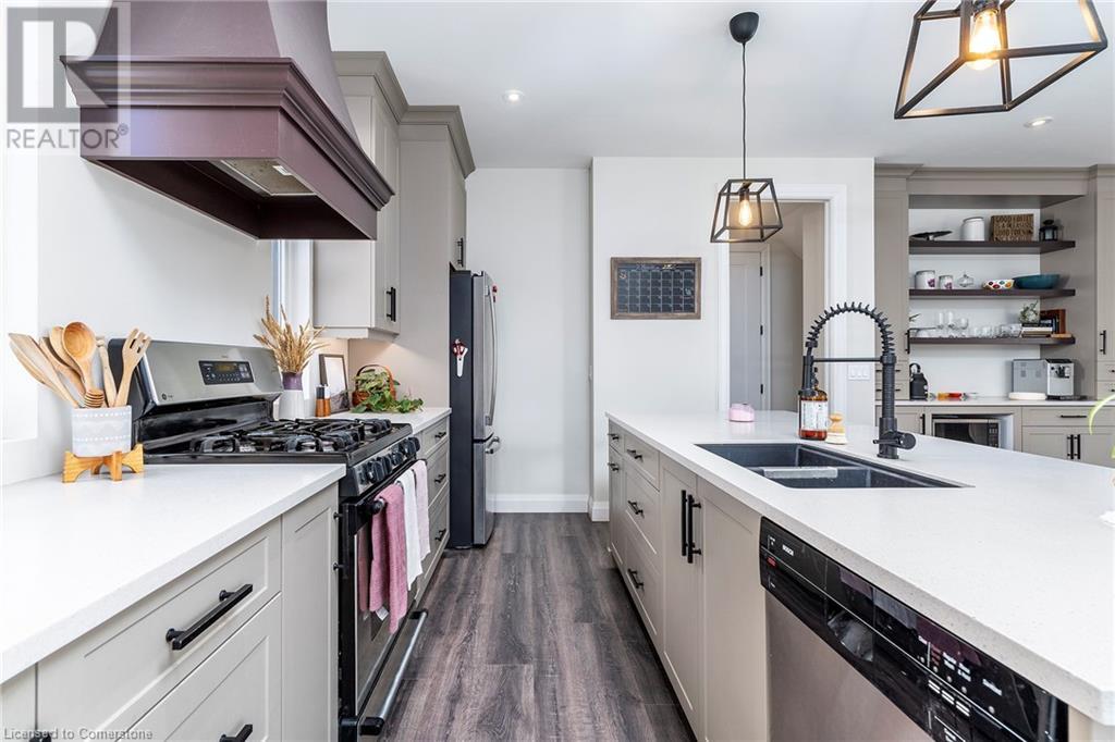 Photo 10 of 92 Ivy Crescent, Thorold ON