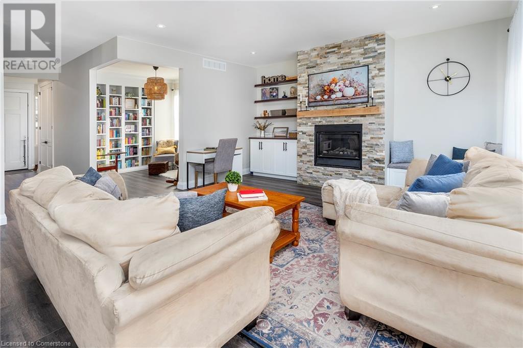 Photo 5 of 92 Ivy Crescent, Thorold ON