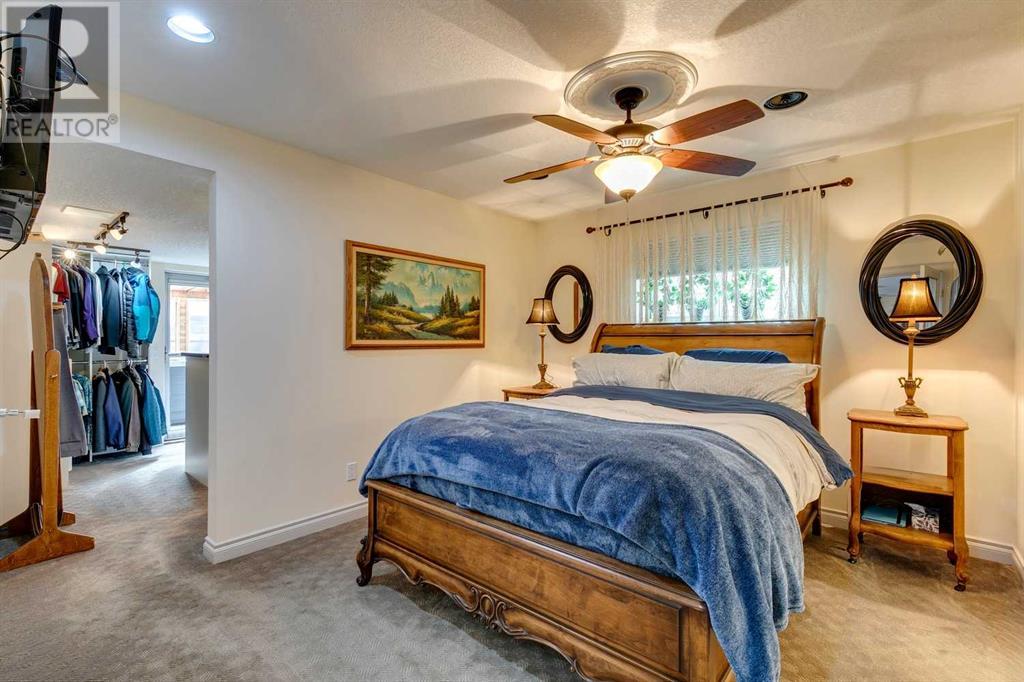 Single Family House Bi-level for Sale in  Citadel Hills Circle NW Citadel Calgary 
