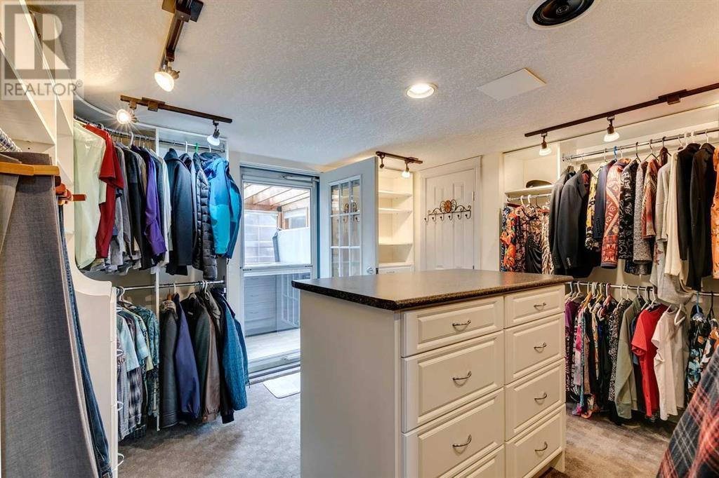 Single Family House Bi-level for Sale in  Citadel Hills Circle NW Citadel Calgary 