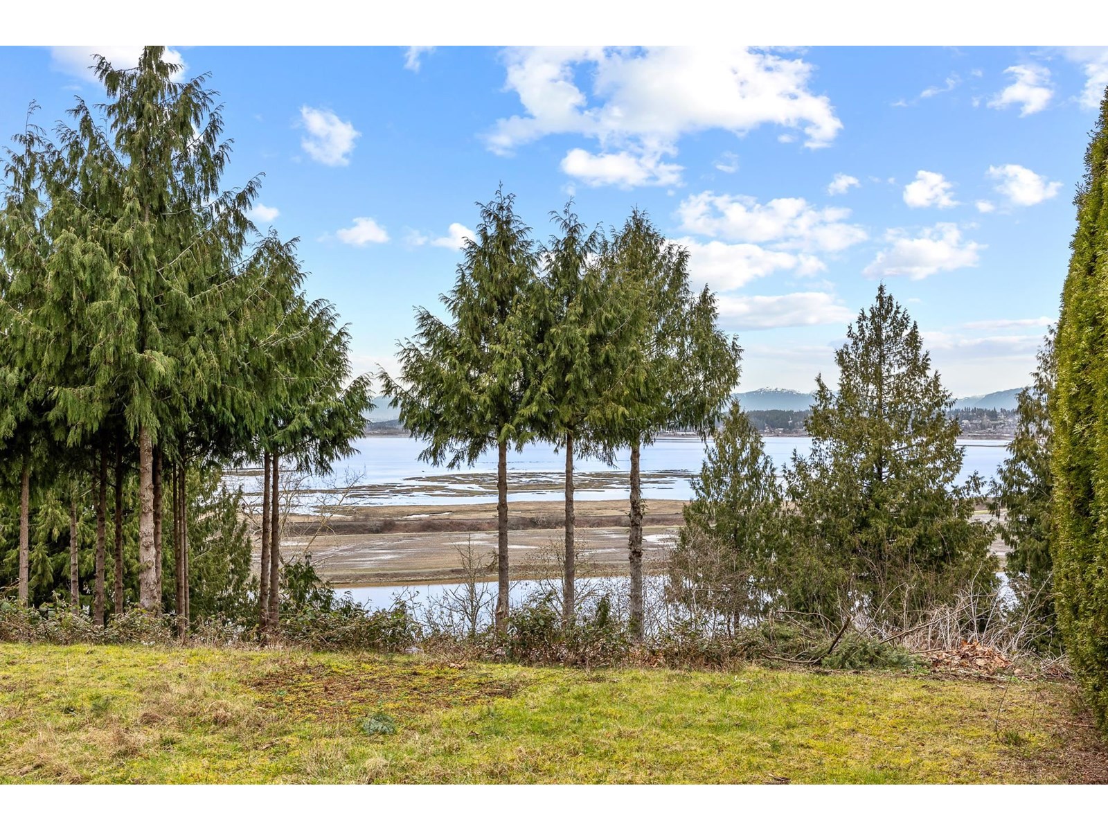 Photo 13 of 13021 Crescent Road, Surrey BC