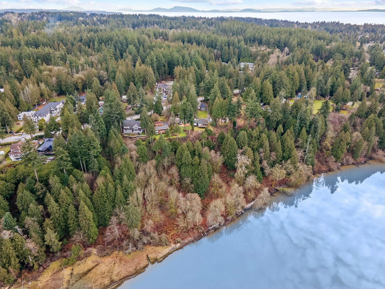 Photo 9 of 13021 Crescent Road, Surrey BC