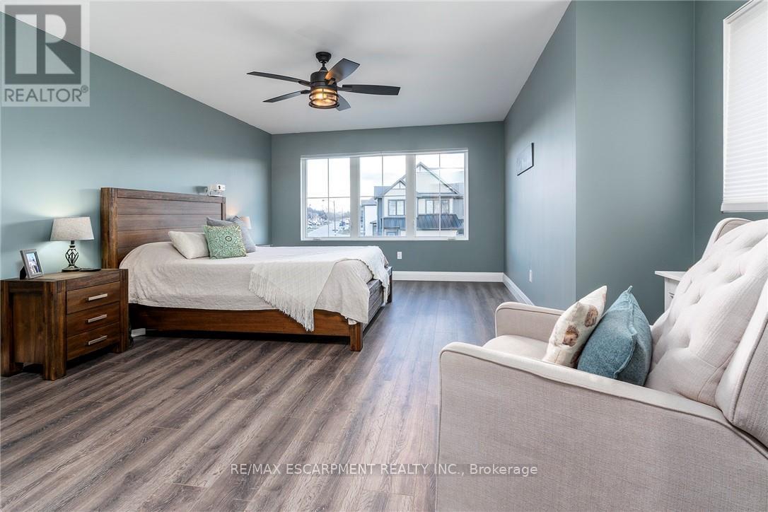 Photo 14 of 92 Ivy Crescent, Thorold ON