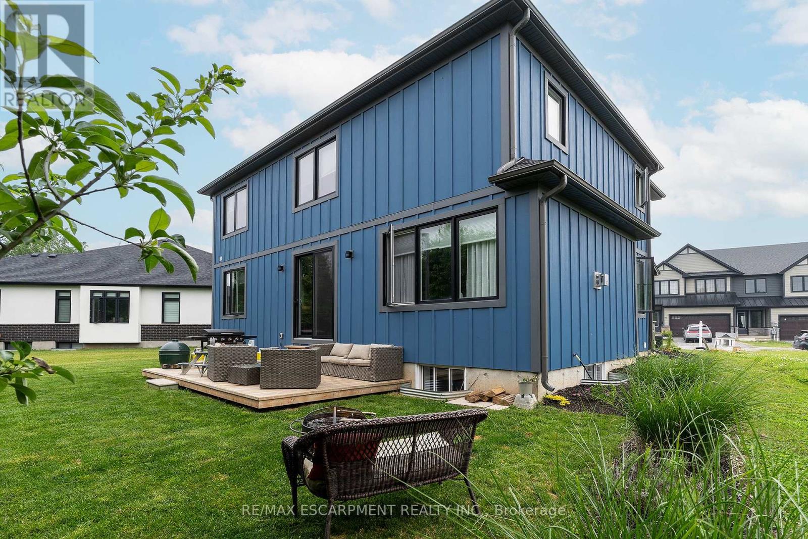 Photo 22 of 92 Ivy Crescent, Thorold ON