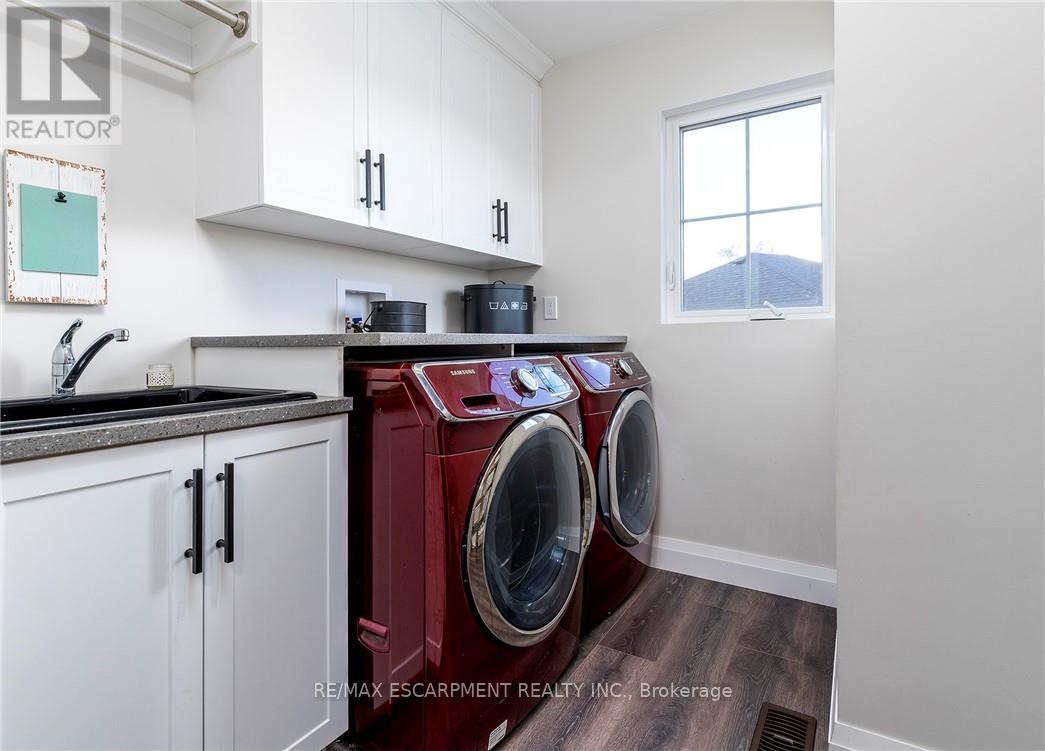 Photo 19 of 92 Ivy Crescent, Thorold ON