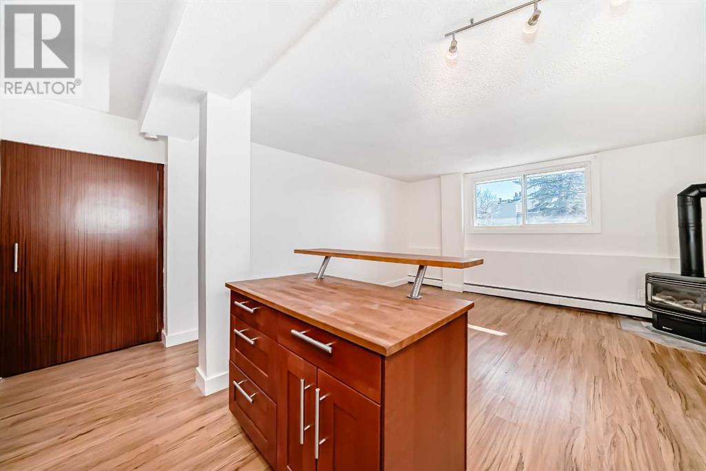 Single Family House for Sale in   A Street SW Bankview Calgary 