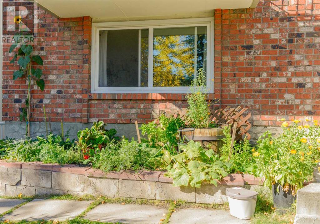 Single Family House for Sale in   A Street SW Bankview Calgary 