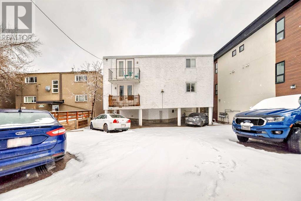 Single Family House for Sale in   A Street SW Bankview Calgary 