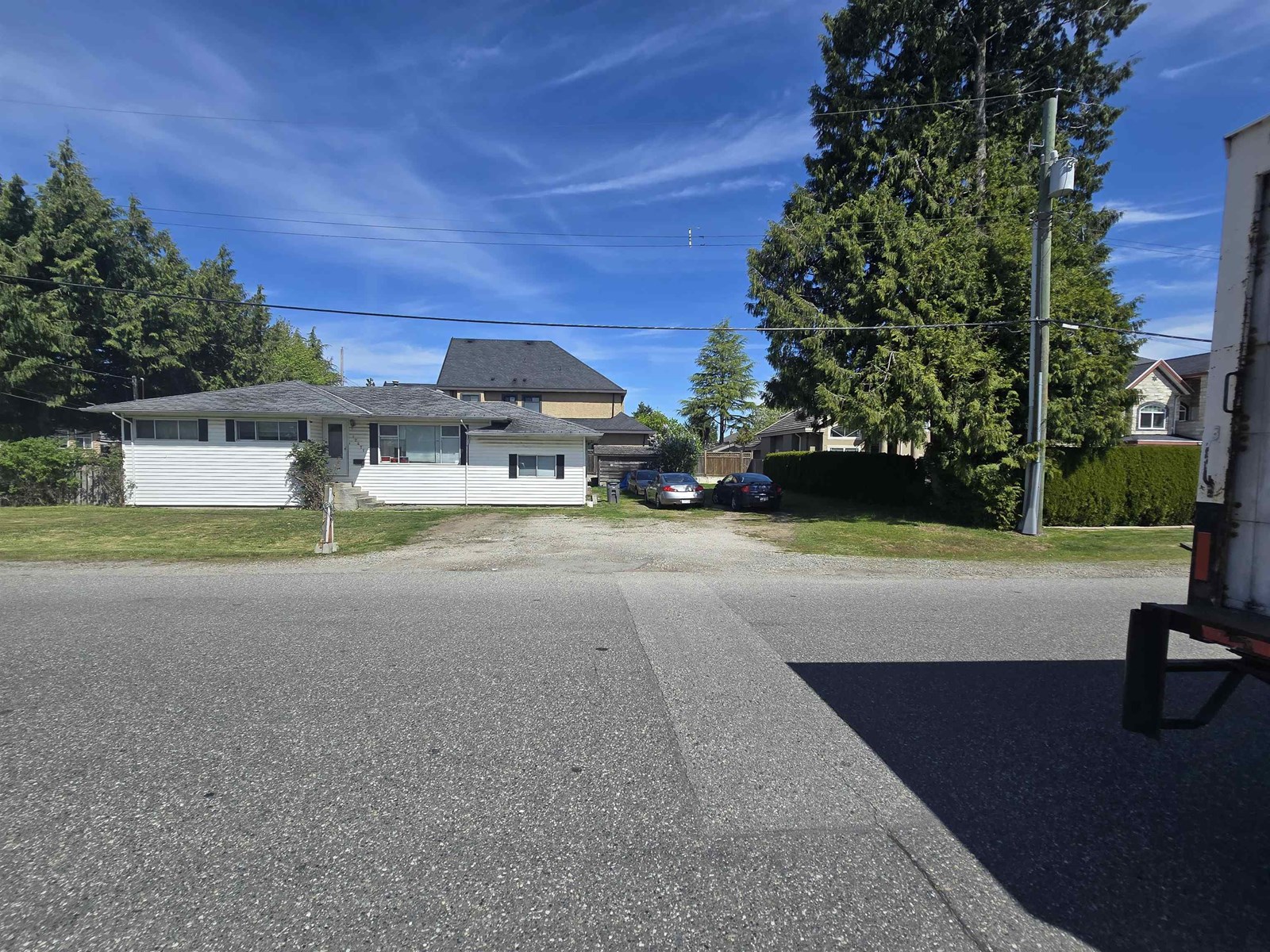 Photo 2 of 12411 78 Avenue, Surrey BC