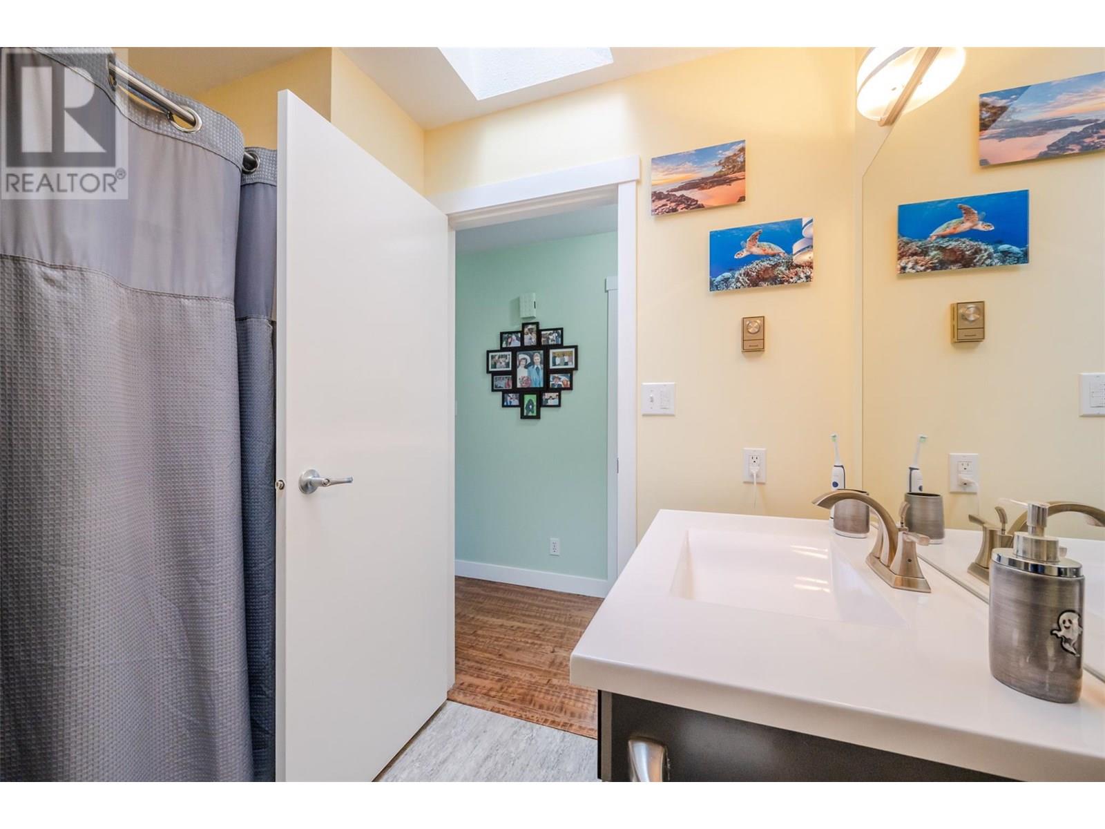 2052 Atkinson Street, Penticton