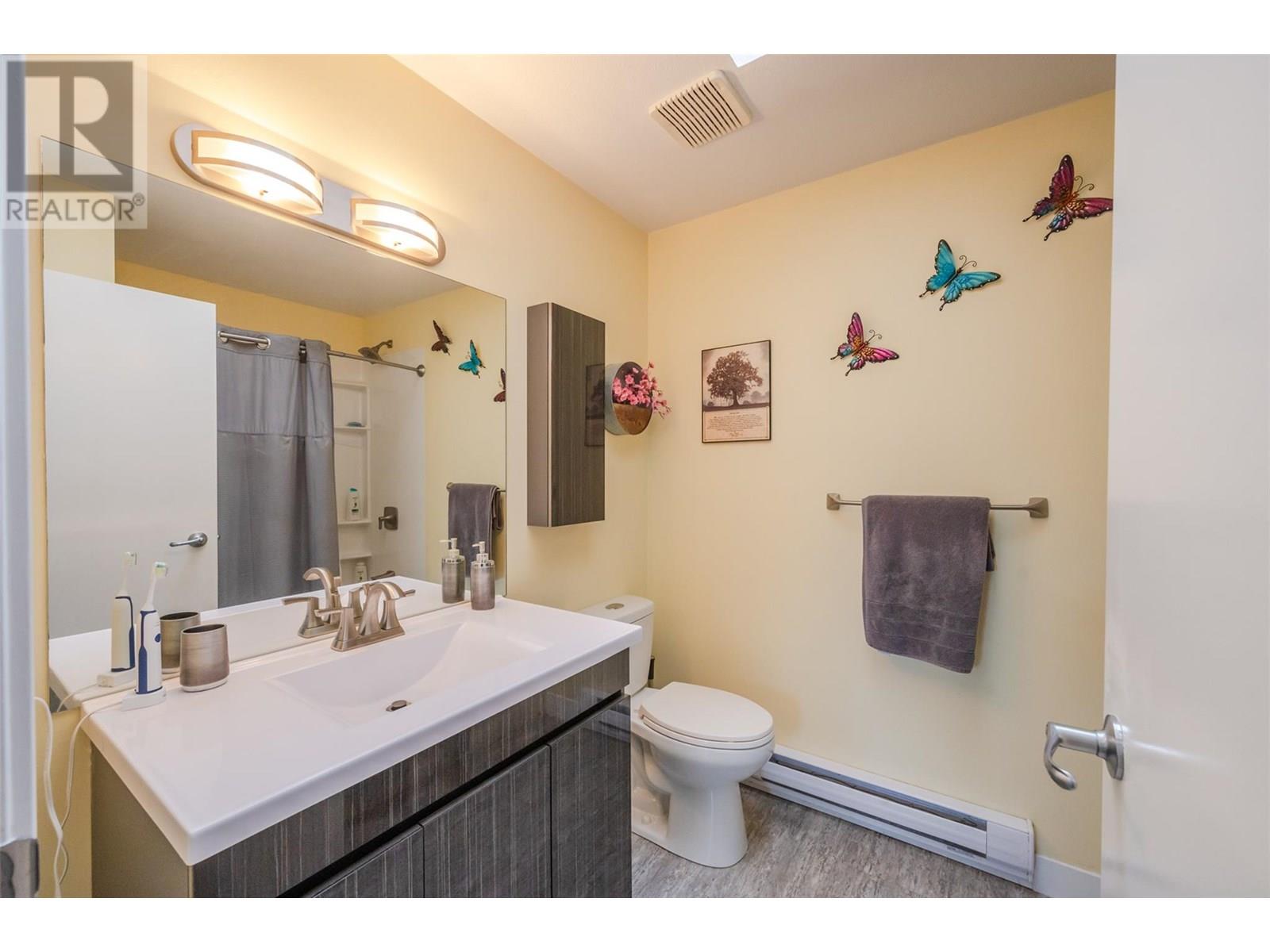 2052 Atkinson Street, Penticton
