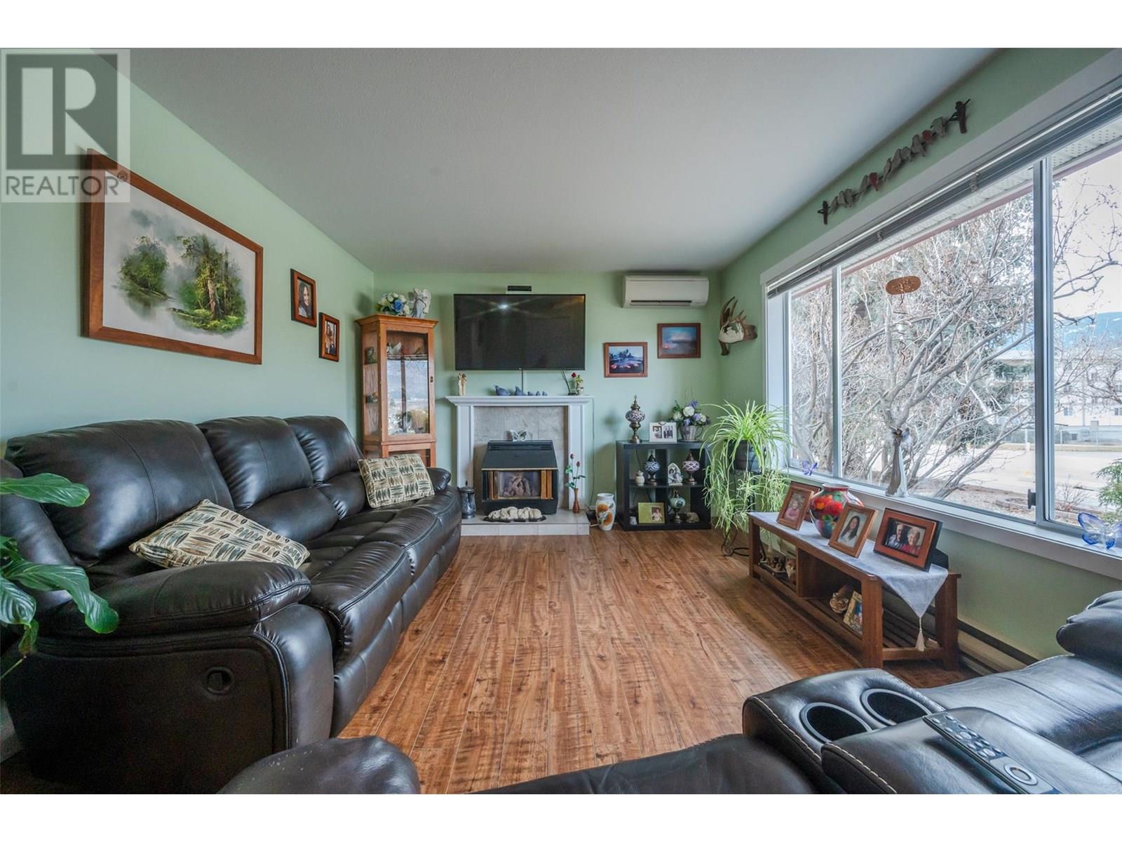 2052 Atkinson Street, Penticton