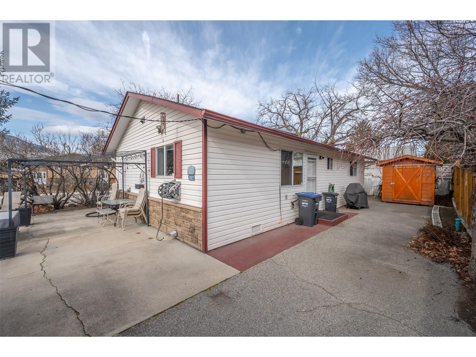 2052 Atkinson Street, Penticton