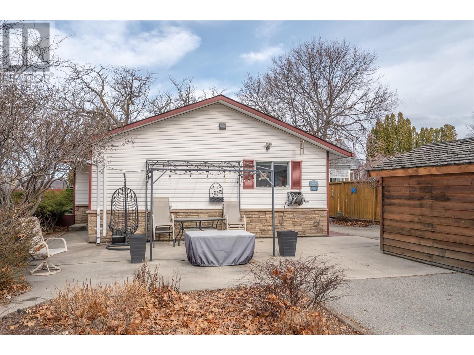 2052 Atkinson Street, Penticton