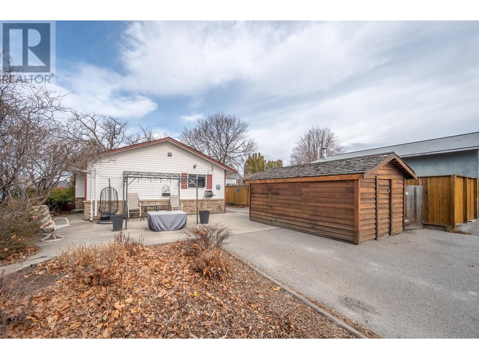 2052 Atkinson Street, Penticton