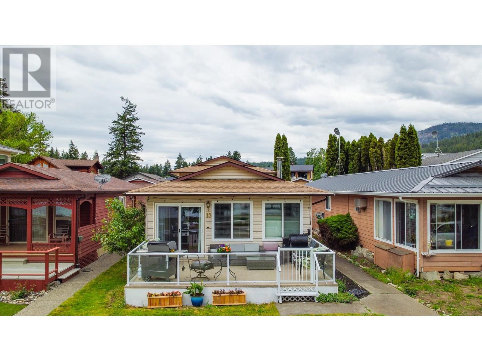 15 Lakeshore Drive, Vernon
