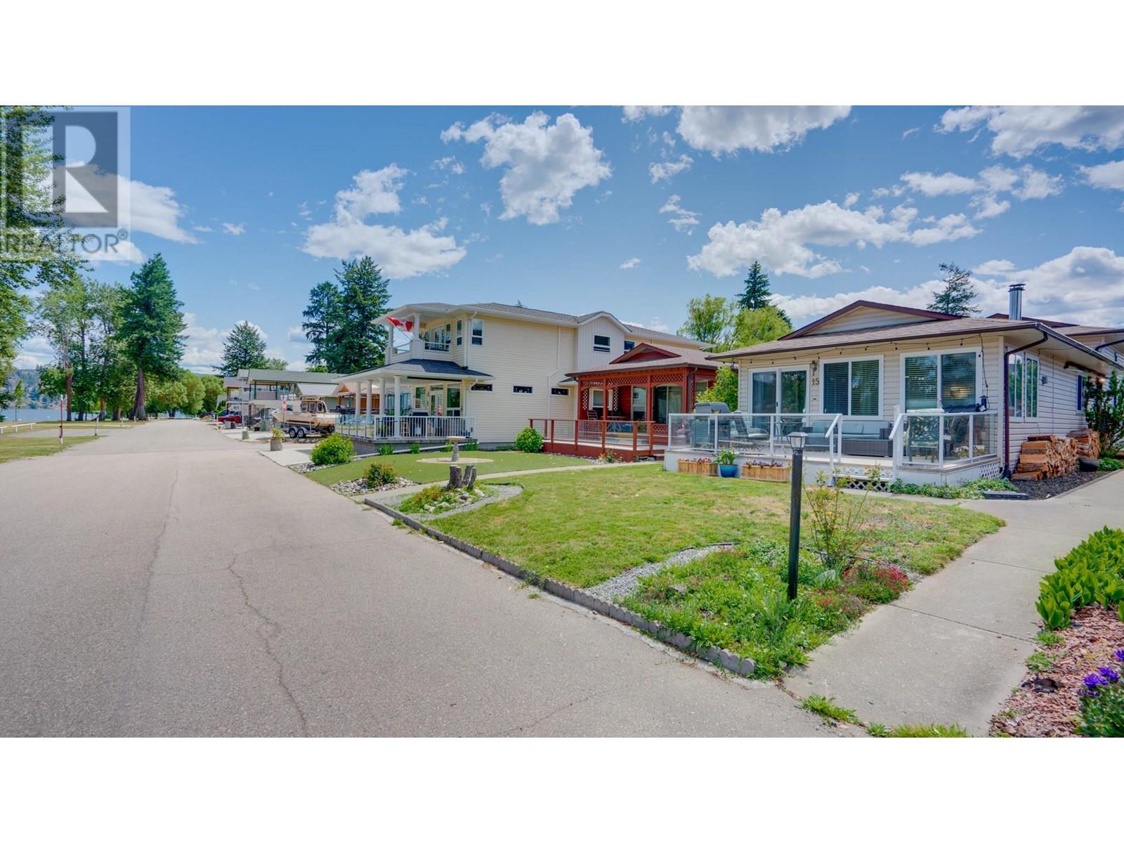 15 Lakeshore Drive, Vernon