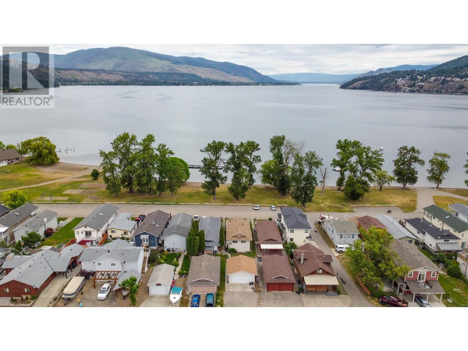 15 Lakeshore Drive, Vernon