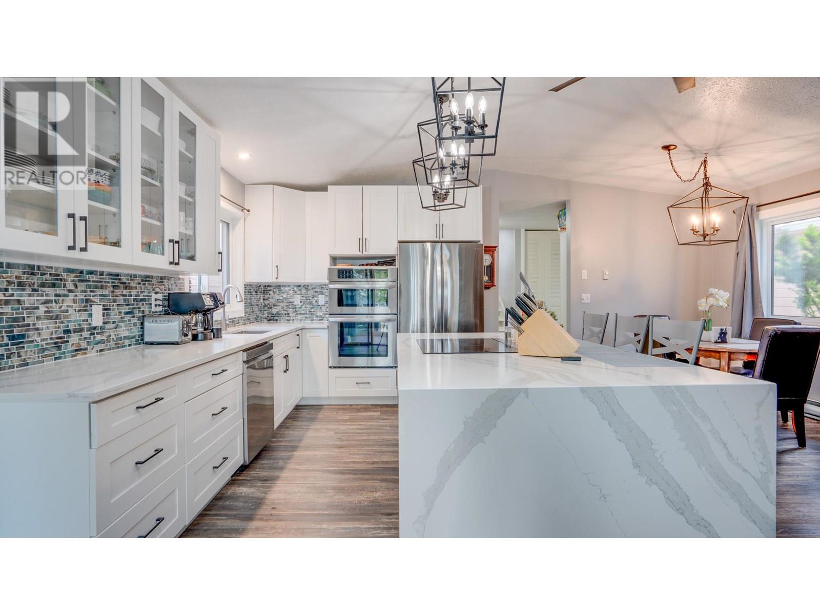 15 Lakeshore Drive, Vernon