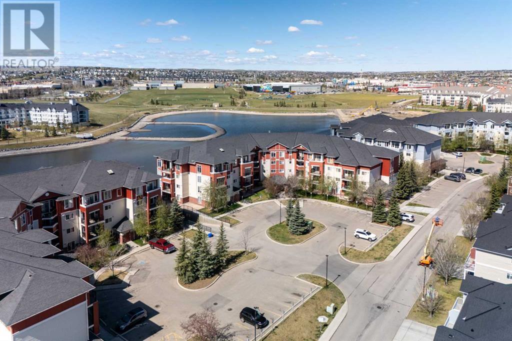 114, 156 Country Village Circle NE, Calgary, Alberta