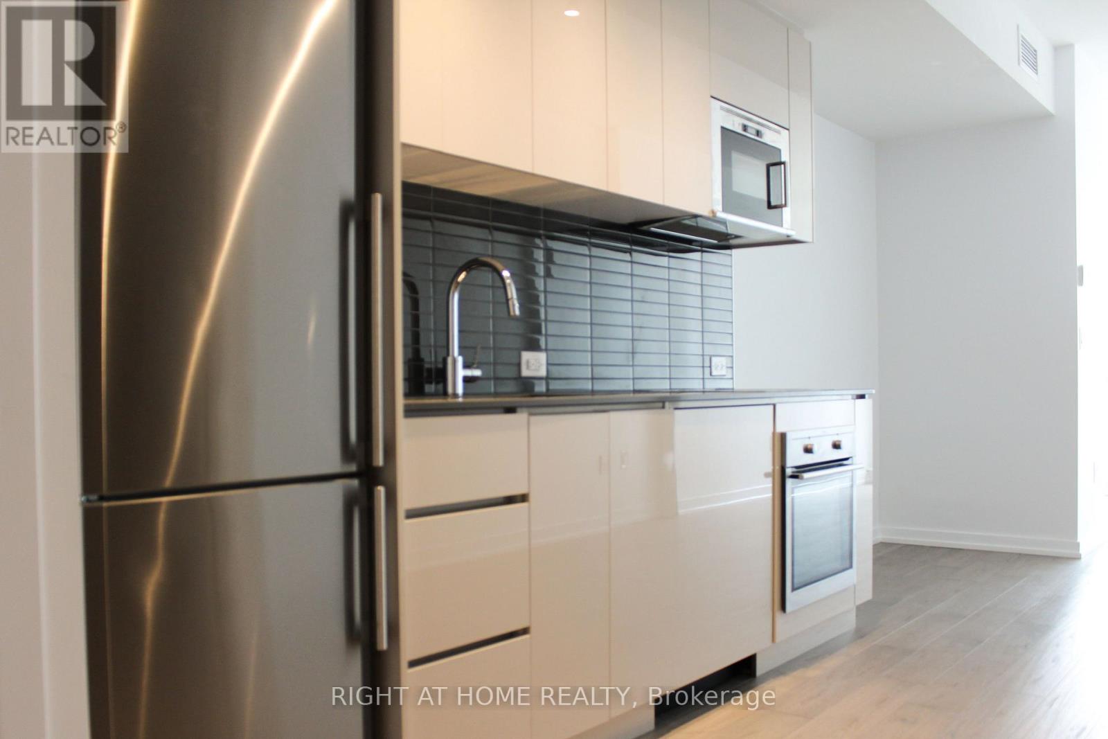 Photo 5 of 906 199 Slater Street S, Ottawa ON