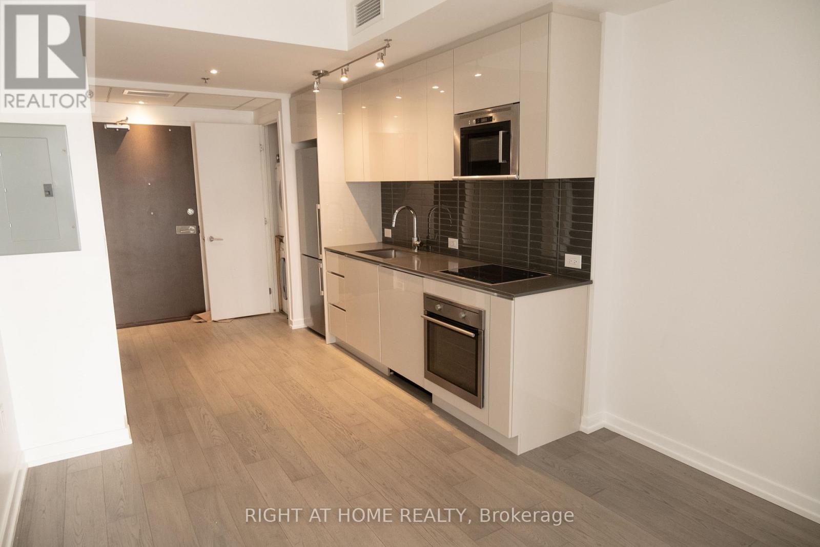 Photo 8 of 906 199 Slater Street S, Ottawa ON