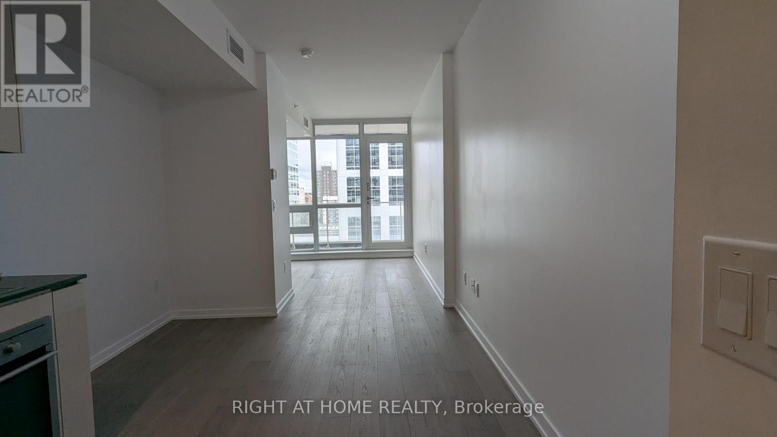 Photo 7 of 906 199 Slater Street S, Ottawa ON