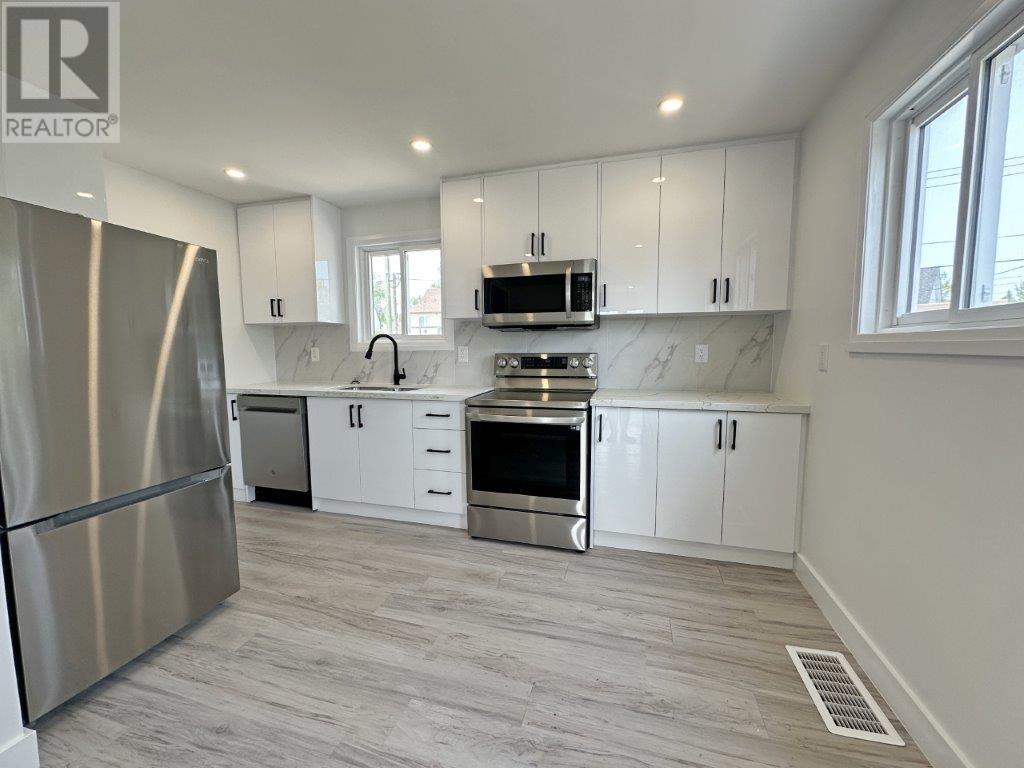Photo 12 of 31 Laurier Ave, Terrace Bay ON