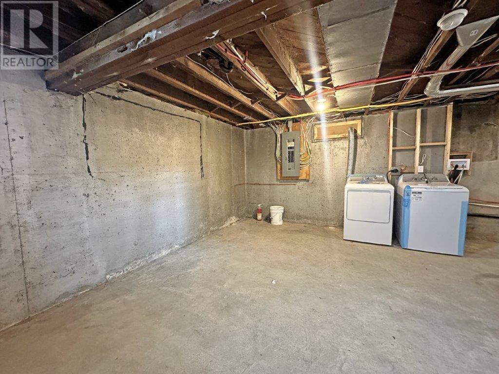 Photo 30 of 31 Laurier Ave, Terrace Bay ON