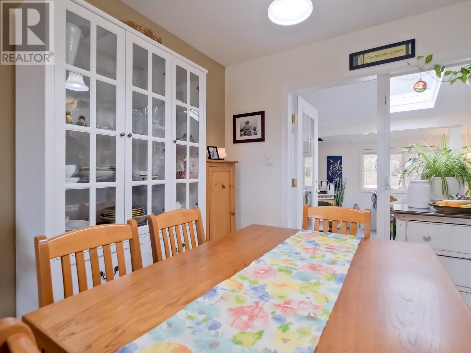  5882 Victoria Street, Peachland