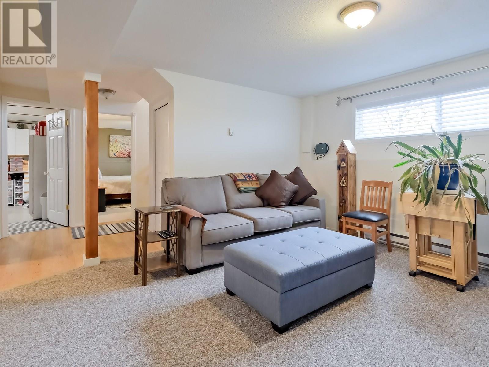  5882 Victoria Street, Peachland