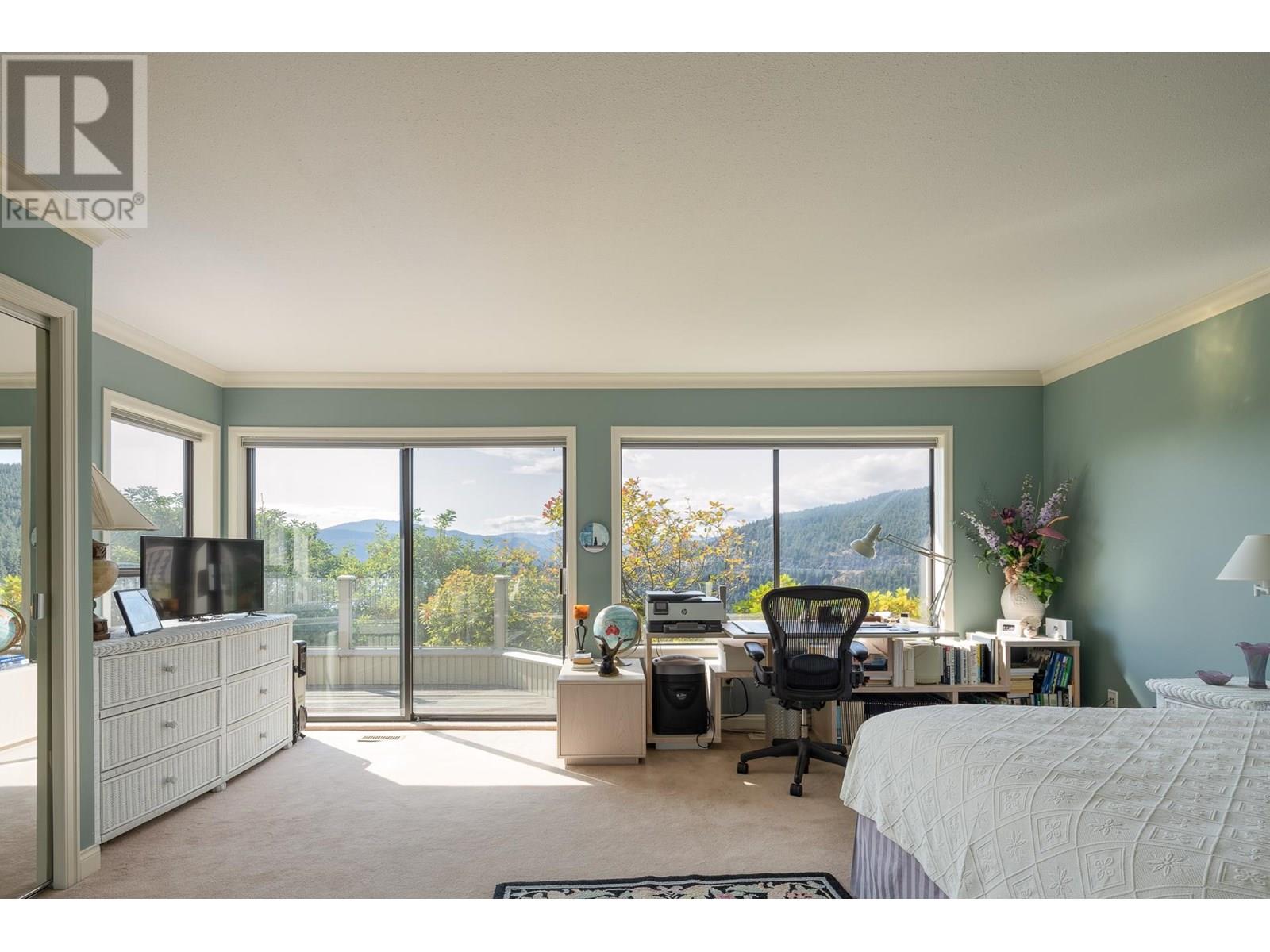 5267 ASPEN DRIVE, West Vancouver