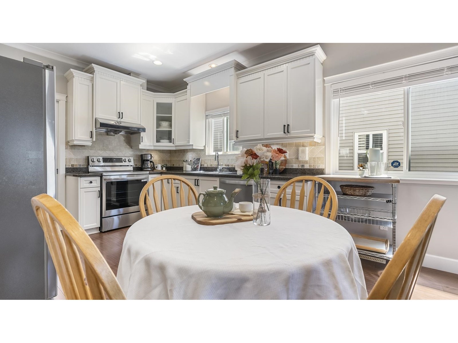 Photo 11 of 7079 190 Street, Surrey BC