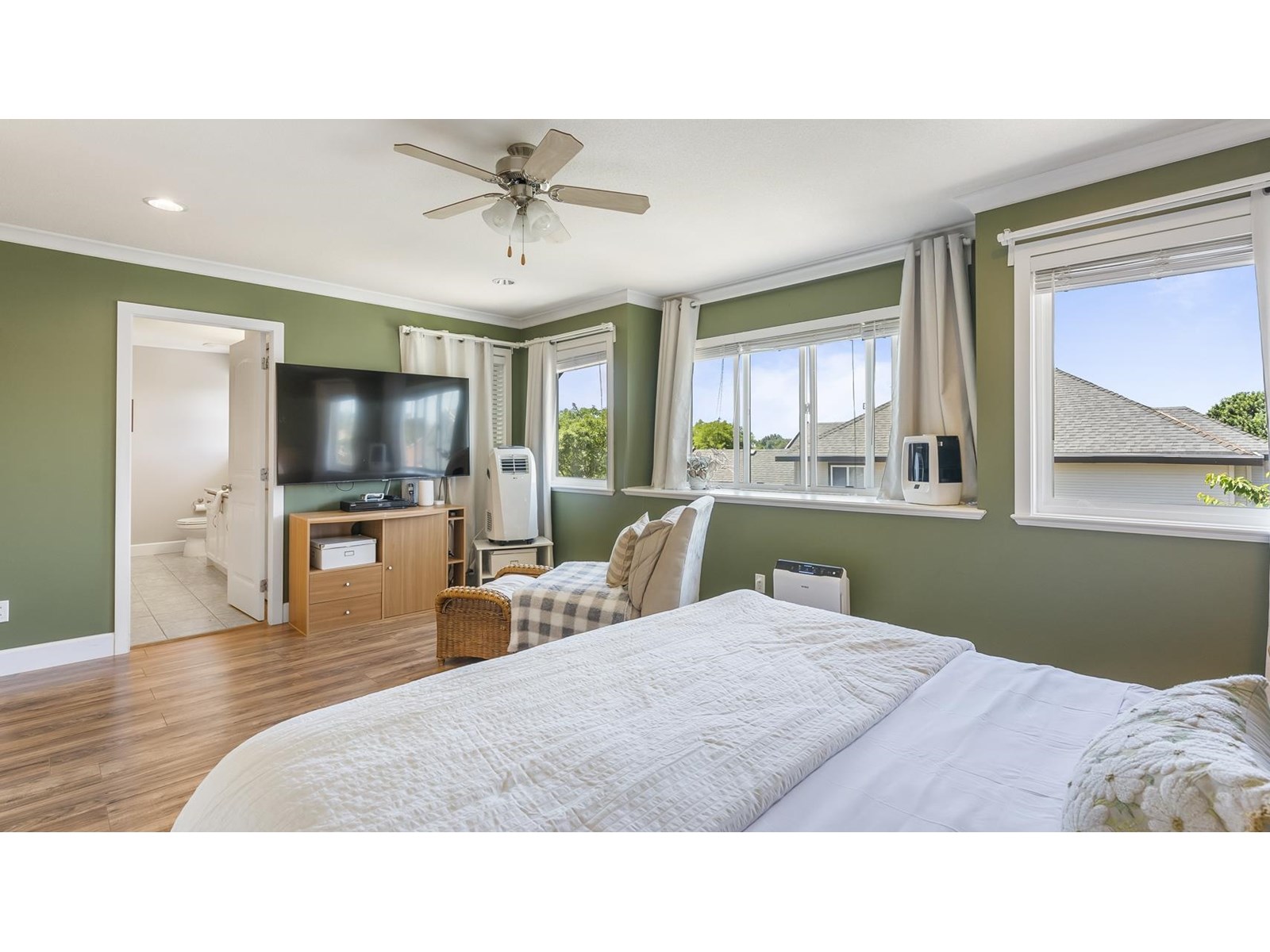 Photo 17 of 7079 190 Street, Surrey BC