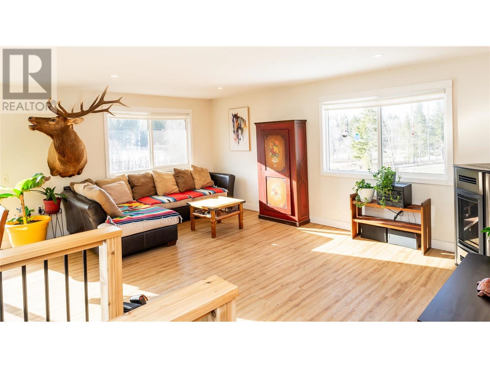  3660 63 Street Southeast, Salmon Arm