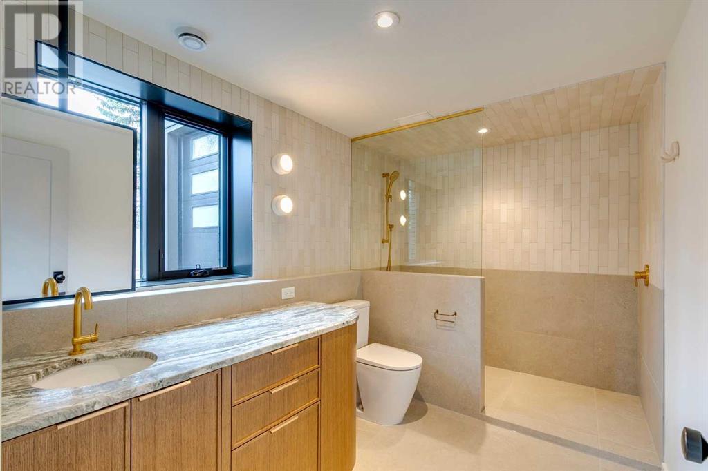 Single Family House 4 Level for Sale in  Elizabeth Road SW Britannia Calgary 