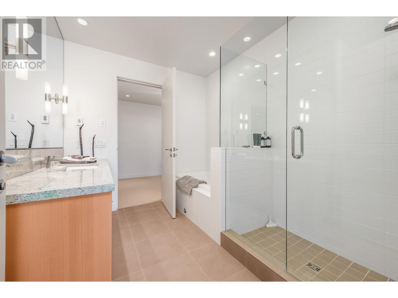245 KALAMALKA LAKEVIEW Drive Unit# 13, Vernon
