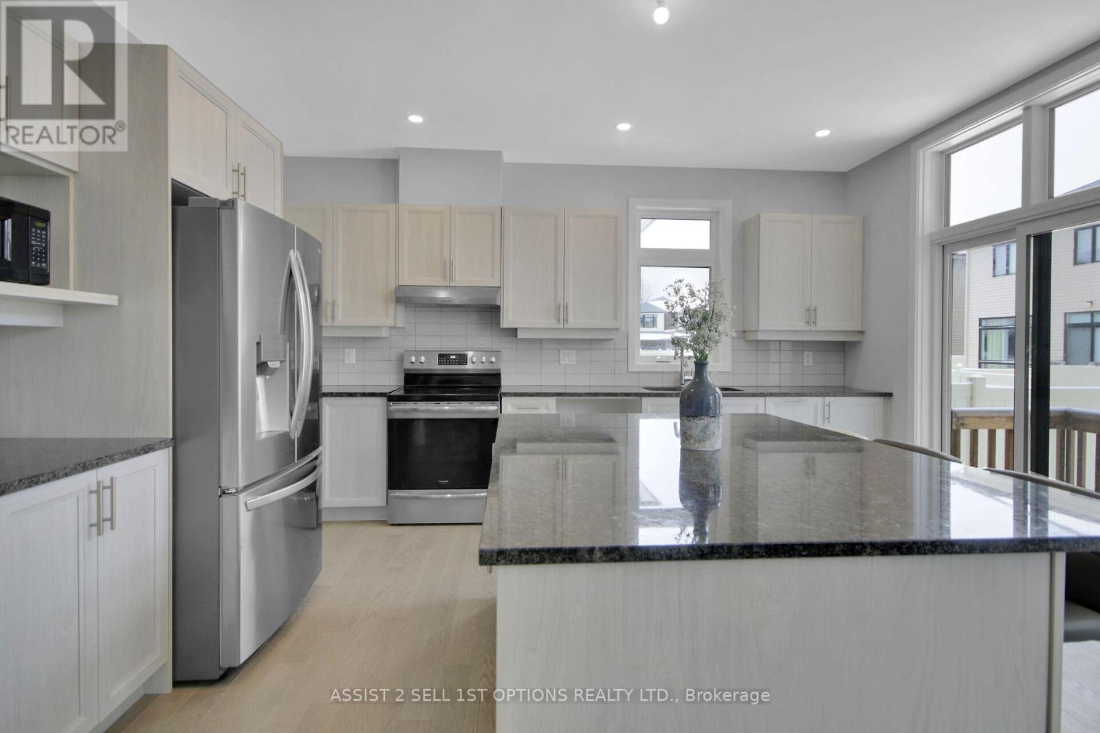 Photo 28 of 306 Whitham Crescent, North Grenville ON