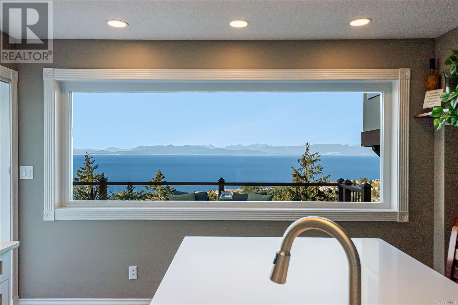 5060 Lost Lake Rd, Nanaimo real estate listing 985021