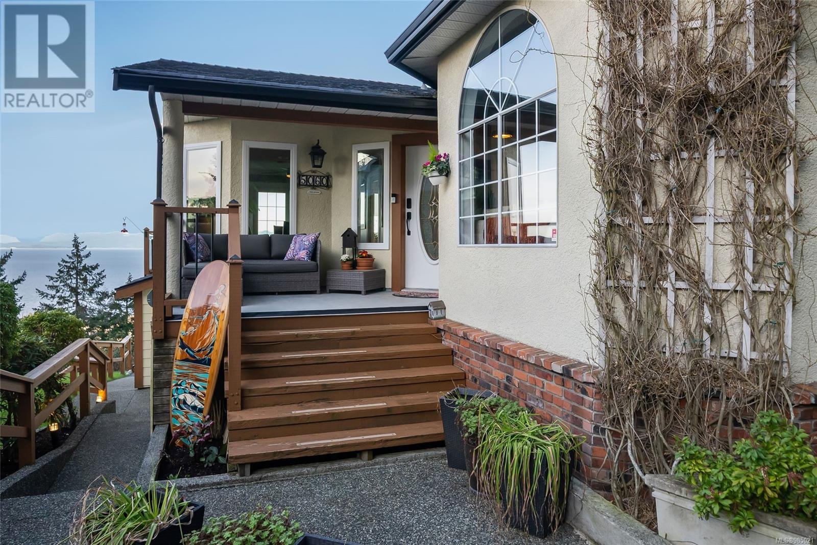 5060 Lost Lake Rd, Nanaimo real estate listing 985021
