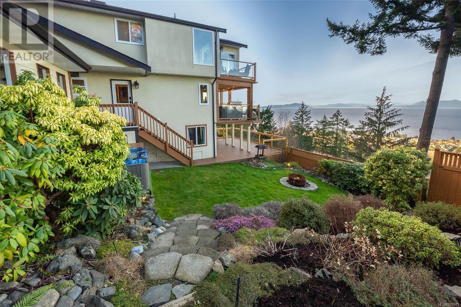 5060 Lost Lake Rd, Nanaimo real estate listing 985021