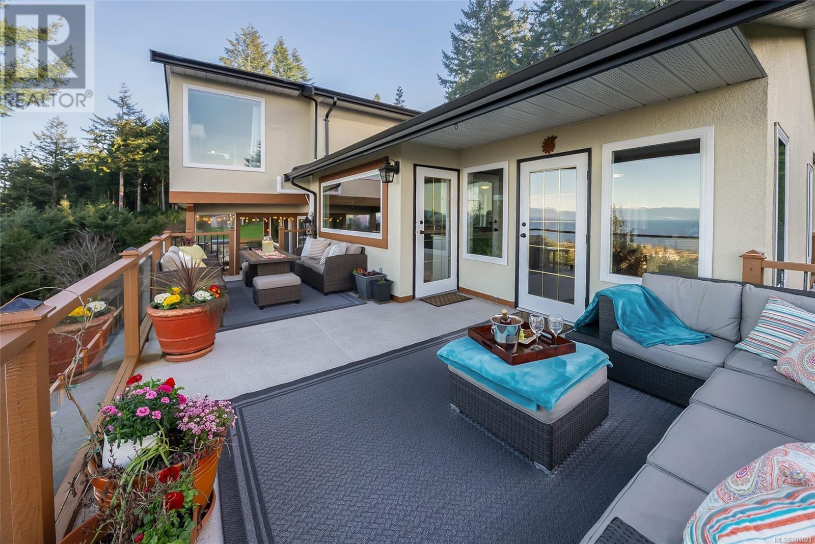5060 Lost Lake Rd, Nanaimo real estate listing 985021