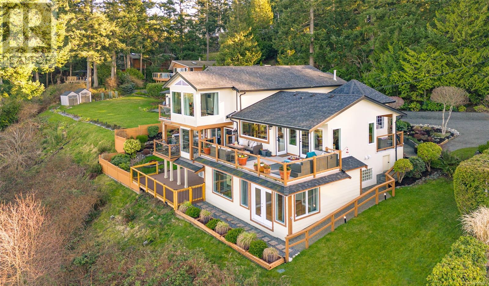 5060 Lost Lake Rd, Nanaimo real estate listing 985021
