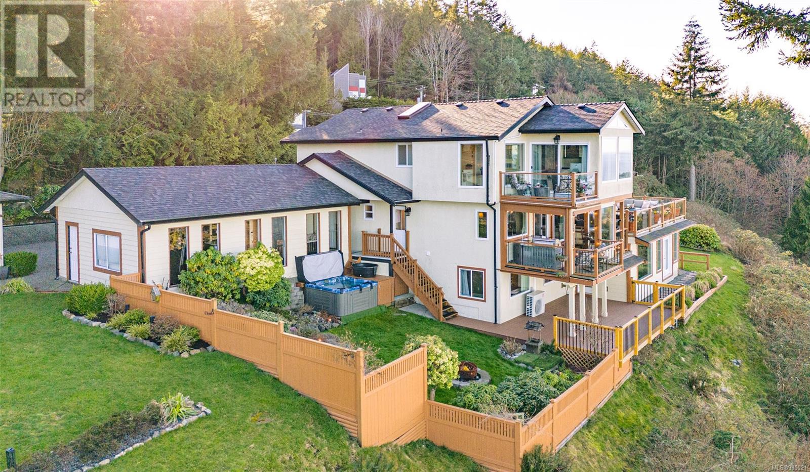 5060 Lost Lake Rd, Nanaimo real estate listing 985021