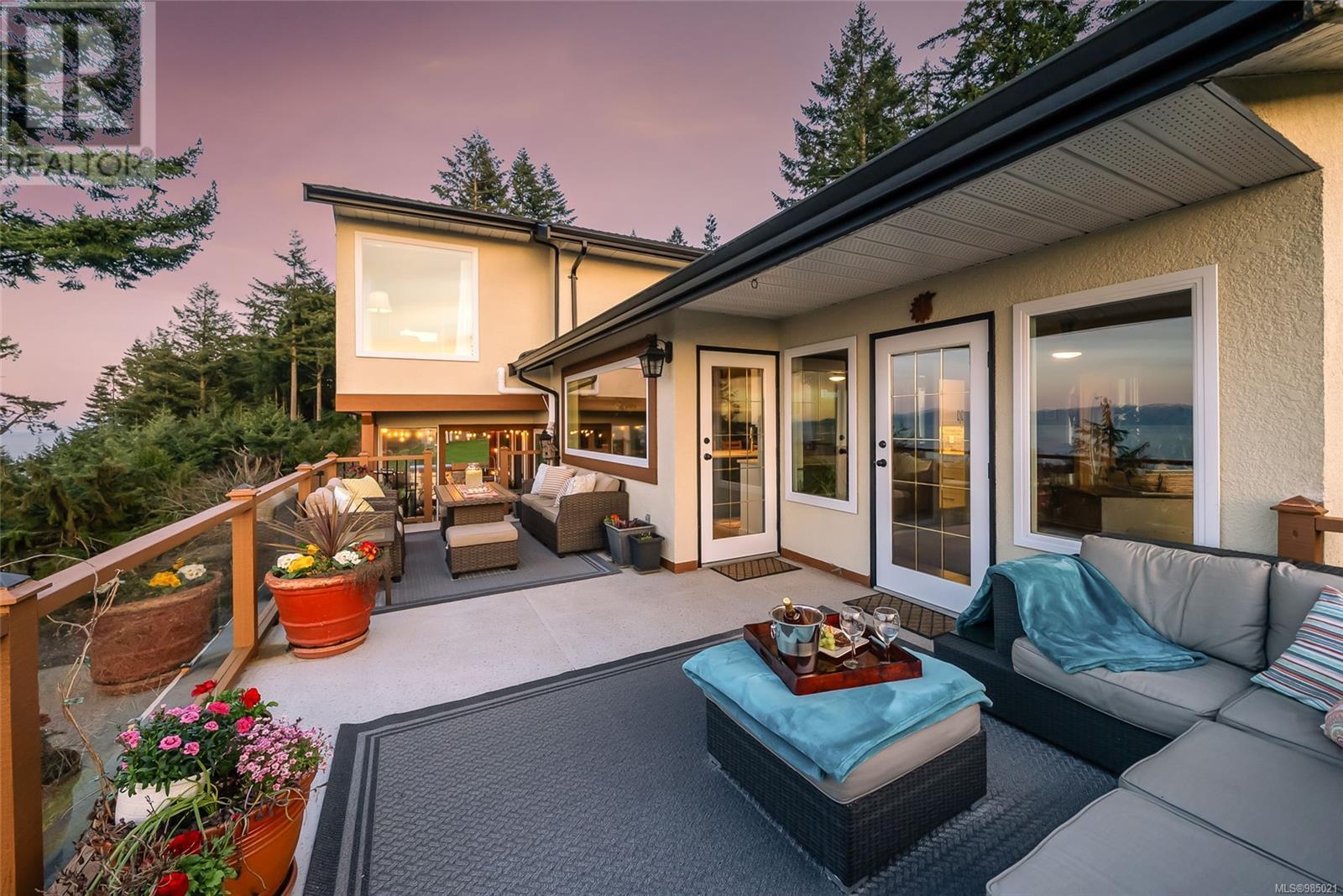 5060 Lost Lake Rd, Nanaimo real estate listing 985021