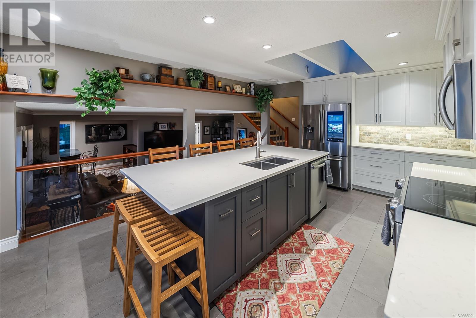 5060 Lost Lake Rd, Nanaimo real estate listing 985021