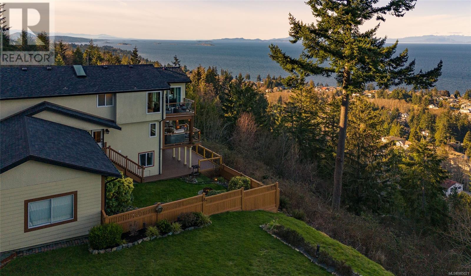 5060 Lost Lake Rd, Nanaimo real estate listing 985021