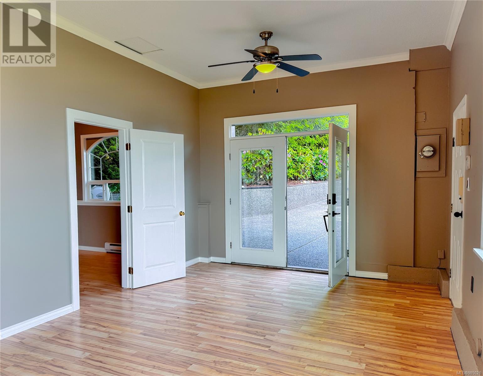 5060 Lost Lake Rd, Nanaimo real estate listing 985021